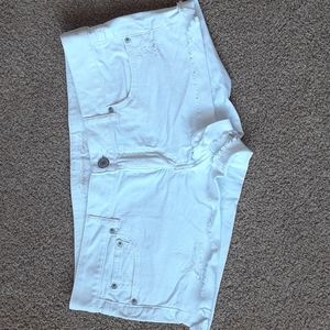 White American Eagle jean shorts